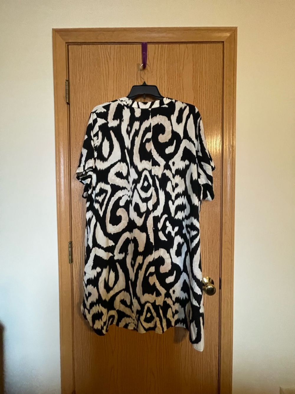 Abstract Print V-Neck Women's Dress - Picture 2 of 6